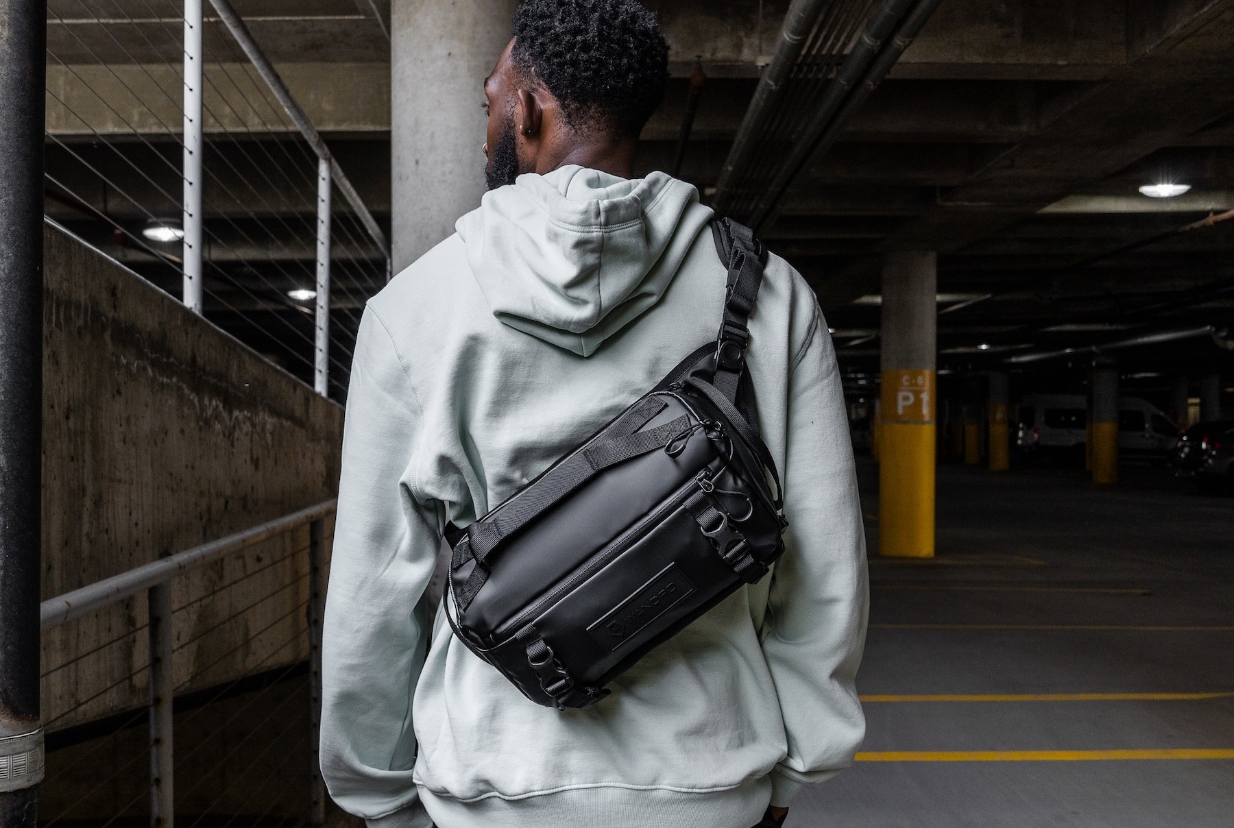 WANDRD ROGUE SLING 6L (SLG6-WG-1) | hartwellspremium.com