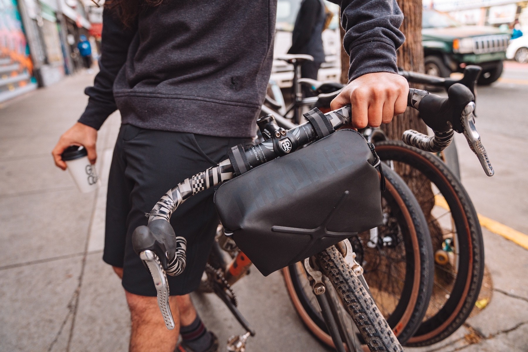 chrome handlebar bag