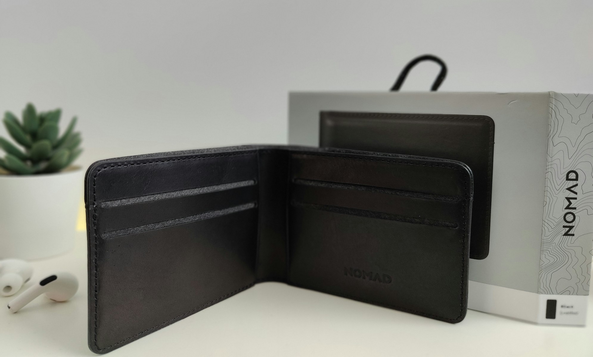 Nomad Introduces Its Thermoformed Wallets Made With Horween Leather -  IMBOLDN